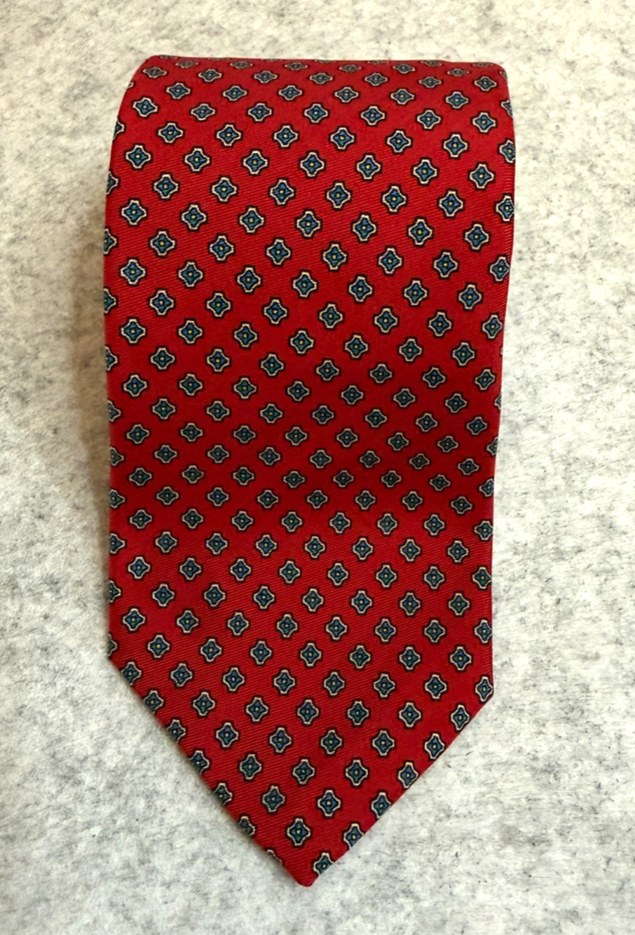 Brooks Brothers Makers 100% Silk Red Geometric Medallion Tie Made in USA